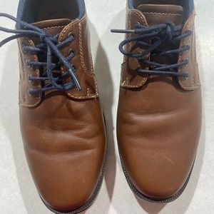 Boys Dress Shoes, excellent condition size 7M.
